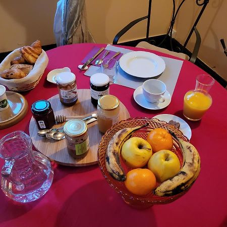 Le Temps Des Cerises Hotel Genolhac Екстериор снимка