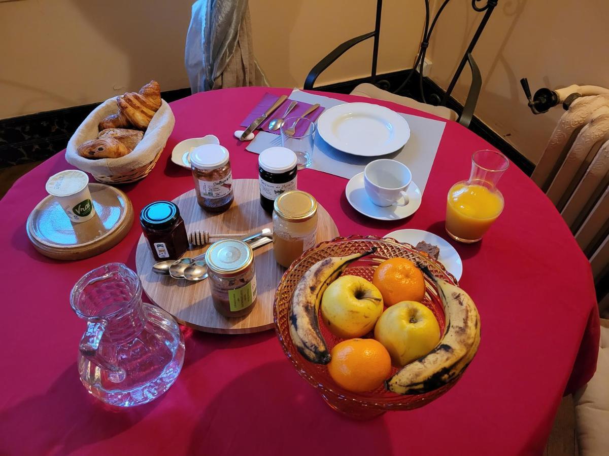 Le Temps Des Cerises Hotel Genolhac Екстериор снимка