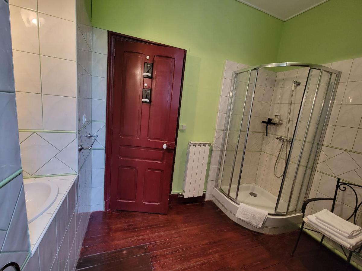 Le Temps Des Cerises Hotel Genolhac Екстериор снимка
